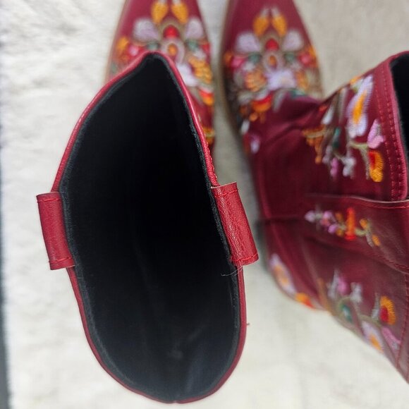 NWT Red Embroidered Floral Faux Leather Cowgirl Boho Snip Toe Bootie 39 (8) - Picture 7 of 11